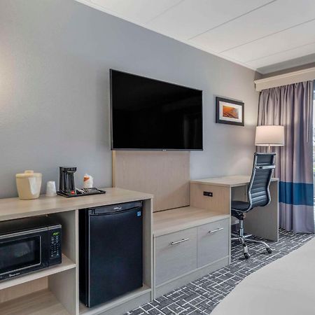 Comfort Inn Hyannis - Cape Cod Eksteriør bilde